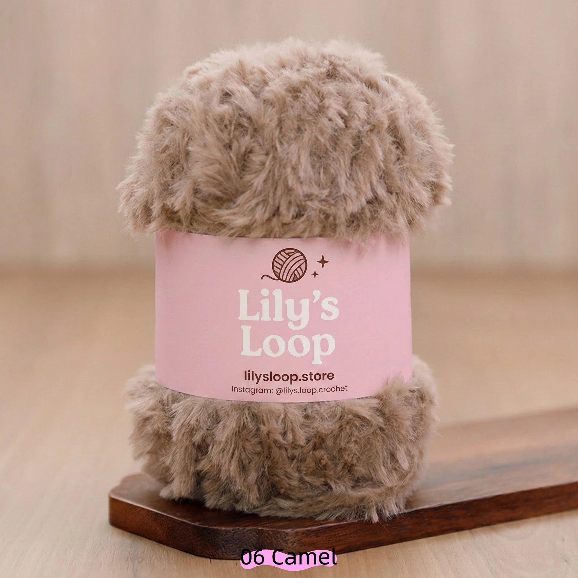 Light Grey SilkyMink Medium Luxury Faux Fur Yarn (100g) – crochet yarn by Lily's Loop