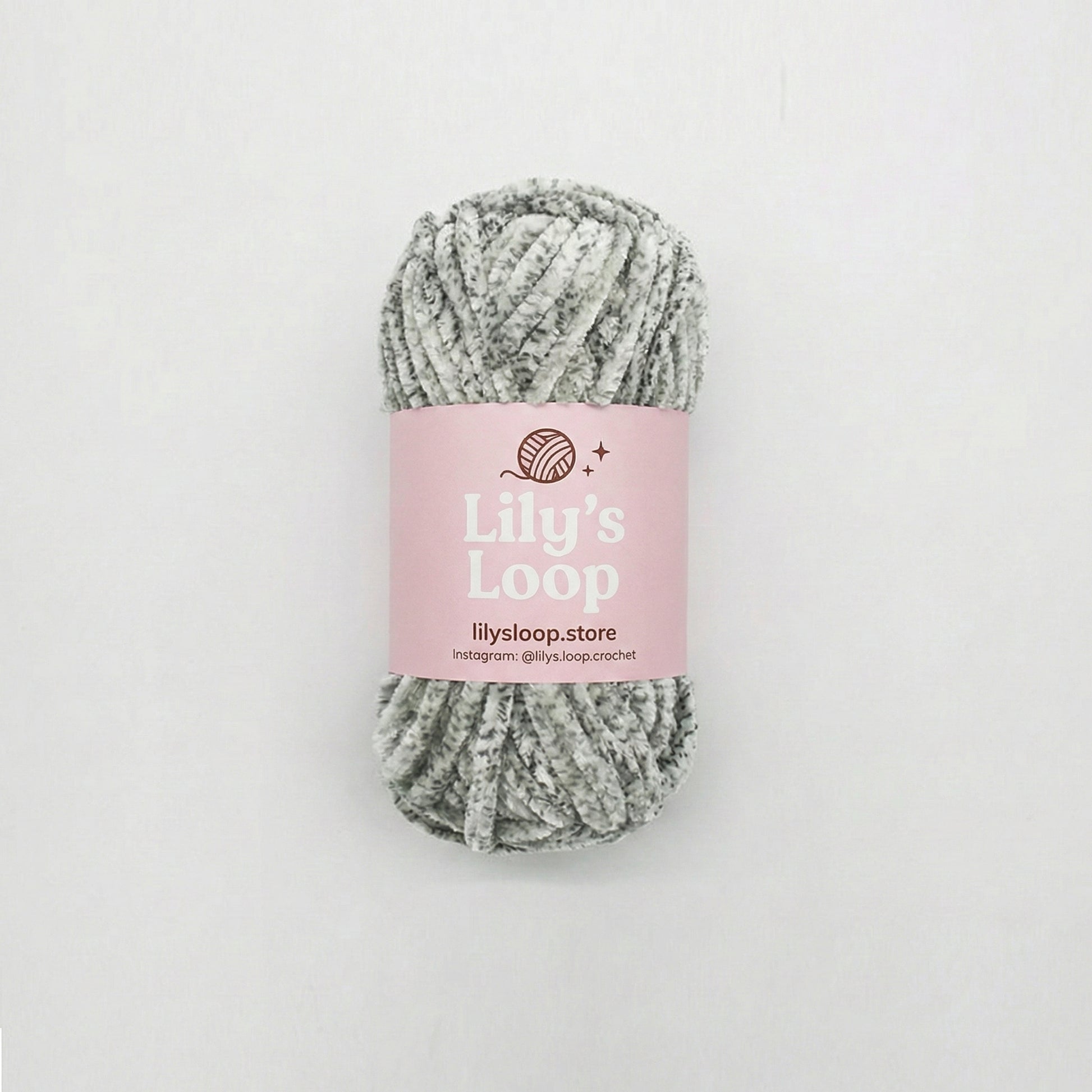 CloudVelvet Chenille Yarn (100g) Super Bulky – chunky yarn for amigurumi and bags