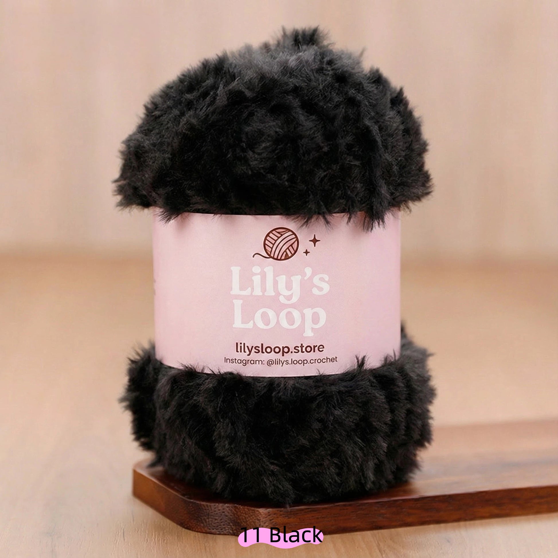 Mauve Pink SilkyMink Medium Luxury Faux Fur Yarn (100g) – crochet yarn by Lily's Loop