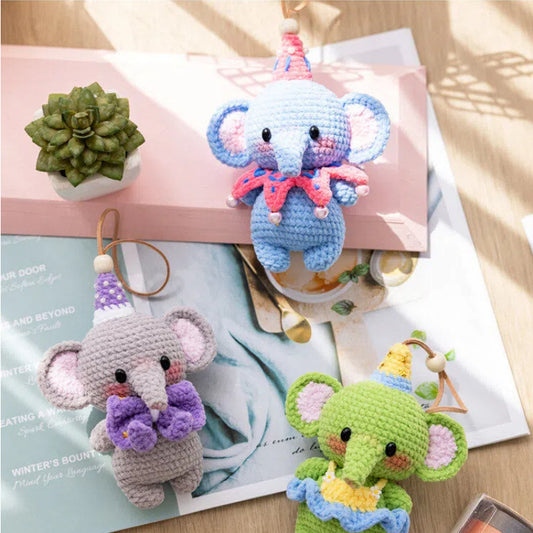 Little Elephant Amigurumi Crochet Kit (Intermediate Level) – complete amigurumi crochet kit by Lily's Loop