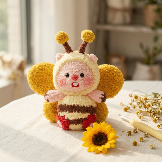 Chubby Bumble Bee Plush Amigurumi Crochet Kit – complete amigurumi crochet kit by Lily's Loop