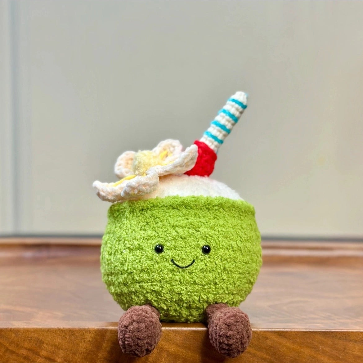 Coconut Water Amigurumi Crochet Kit – finished amigurumi example