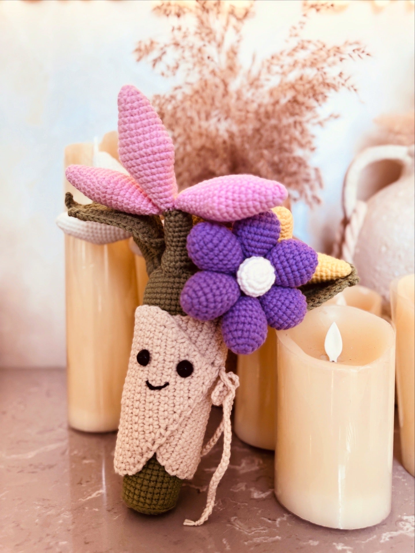 Bouquet of Flowers Crochet Pattern – close-up detail of finished amigurumi