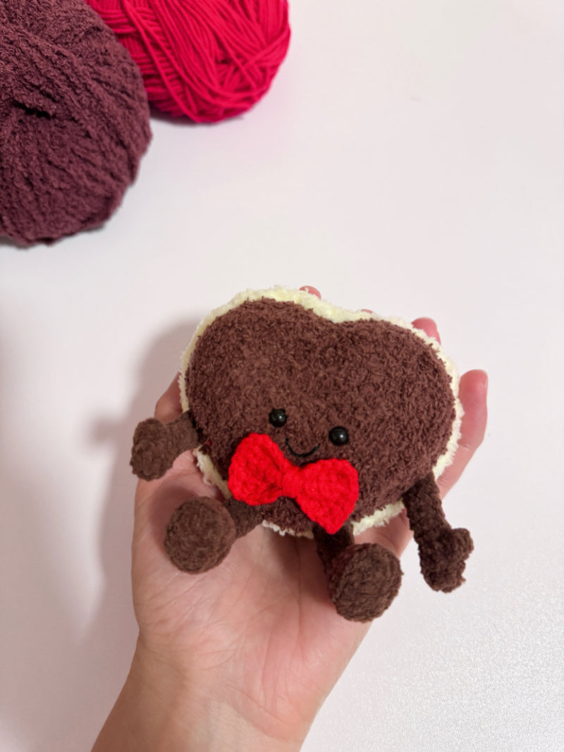 Cuddly Heart Macaron Series Crochet Pattern – pattern detail 9