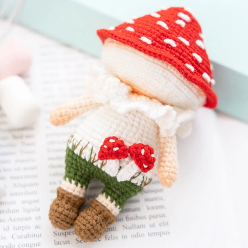 Mushroom Amigurumi DIY Crochet Kit – amigurumi crochet kit detail 9