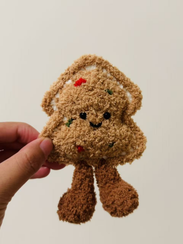 Gingerbread Cookie Plush Crochet – finished amigurumi made with plush yarn